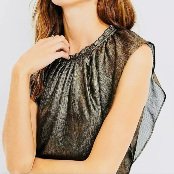 Ann Taylor LOFT Shimmer
Flutter Sleeve Shell Top M - Picture 3 of 14